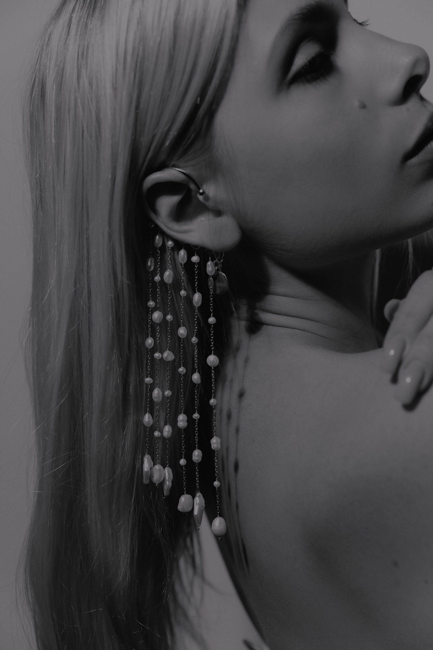 Xenia cuff with pearls