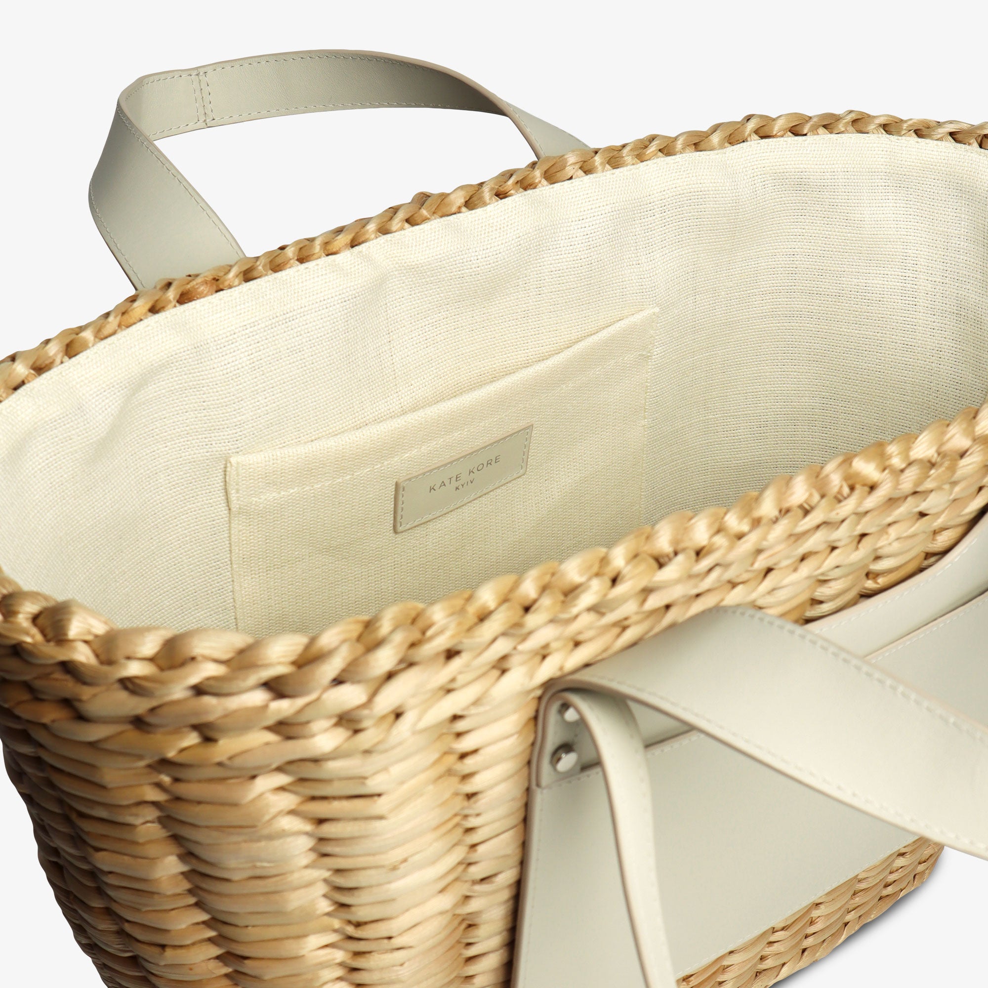 Straw Essence Tote Black